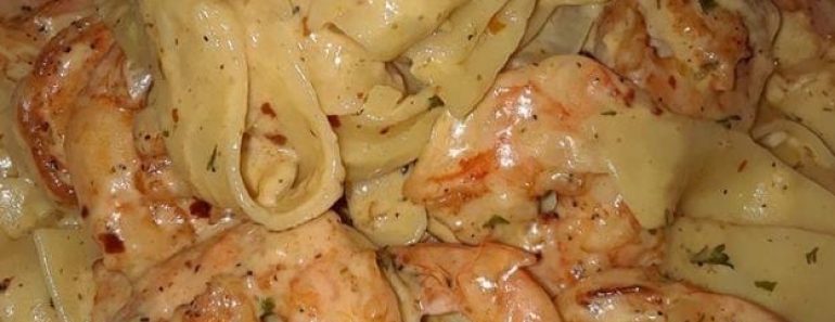 ONE PAN SHRIMP FETTUCCINE ALFREDO