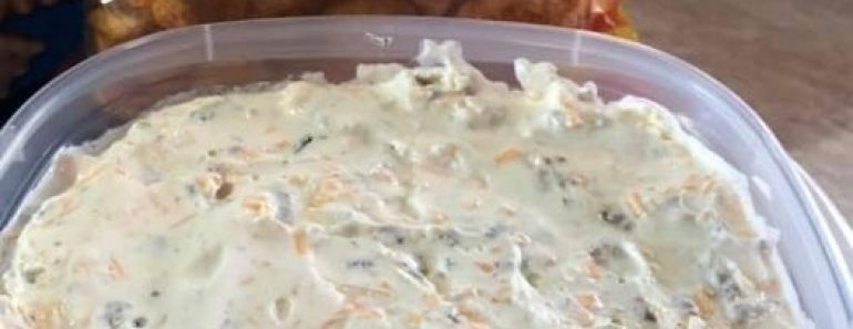 Cheddar Ranch Crack Dip