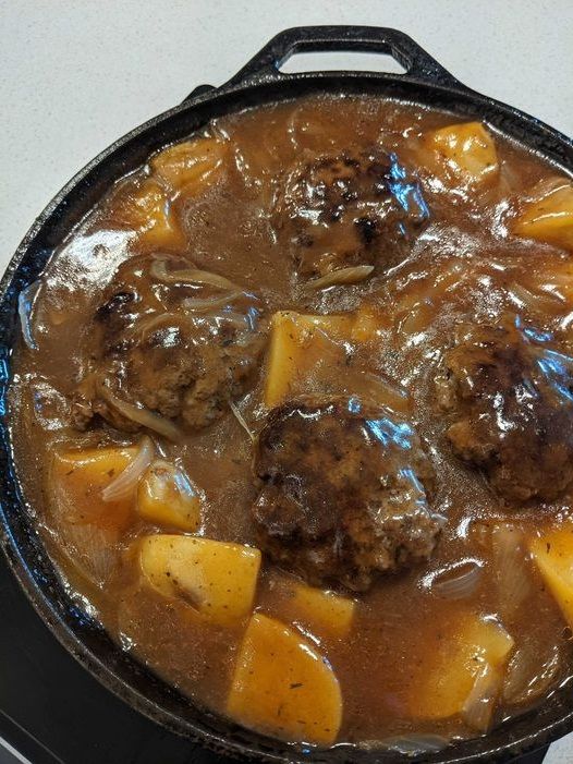 Salisbury Steak And Potato Skillet – Recipes on a Budget