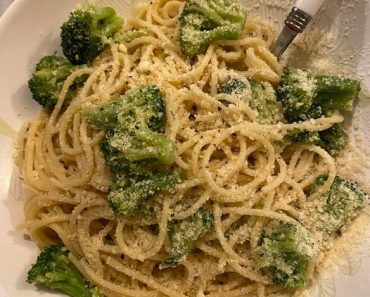 👉Buttered BroccoliSpaghetti